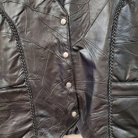Twin Creek Men's Leather Vest - Picture 8 of 9